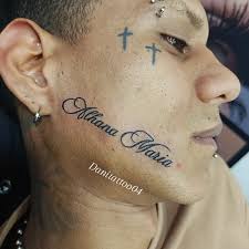 Unos cuantos! 🍦🖤🌈☁️ Friends 🐶 Desliza >>>>> Recuerda estamos de promo  este mes de junio, siguiendo los protocolos de bioseguridad! . . Aparta tu  cita al DM! @hectorbtattoo . . CC Aventura,