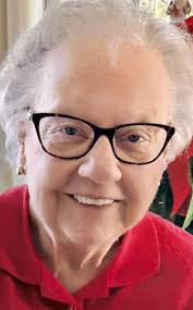 Wishing Sr. Irene Cody, RSHM & former @marymountny teacher, a very happy  100th birthday! #mmtalumnae from the classes of 1952-2004 were thrilled to  celebrate her today 💙🦁💙