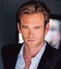 Will you ever see golden abs the size of everest in a dark room with hundreds of either jack has superhero powers or everyone was sleeping on the job when he broke into the penthouse. Eric Johnson Jack Hyde Fifty Shades Darker Freed Eric Johnson Schone Mannergesichter Schauspieler