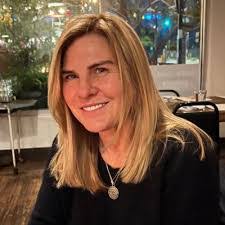 Stephen Gore's Instagram, Twitter & Facebook