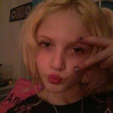 Karli Russell (karlirussell500)