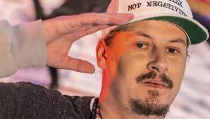 Admiral P melder seg til teneste