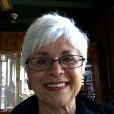 Ellen Arcadi (@ellenarcadi)