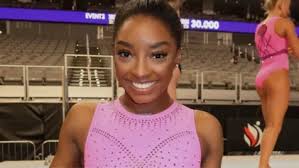 She's the Real Deal': Simone Biles' Boyfriend NFL Player Jonathan Owens  Admits He Didn't Know Who Biles Was Before Dating Her