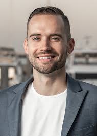 Anthony Ratcliff's Instagram, Twitter & Facebook