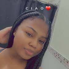 Renee Deleon (@ReneeDillion)