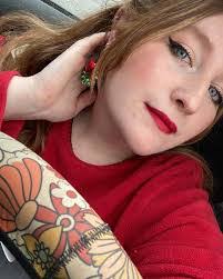 Brittany Beall's Instagram, Twitter & Facebook