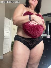 BronxGal62  Ivorygoddess  Lfab5  louisab34 Nude Leaks OnlyFans Photo 5  - Leaked Models
