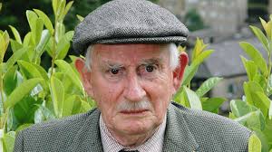 Robert Fyfe's Instagram, Twitter & Facebook