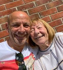 Louise Moses's Instagram, Twitter & Facebook