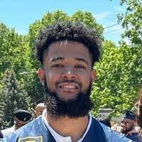 Darius Howard's Instagram, Twitter & Facebook