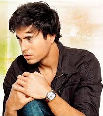Enrique iglesias beautiful men faces gorgeous men beautiful people pretty people disney this week we feature enrique iglesias as one of our handsome spanish men. Enrique Iglesias 2013 Enrique Iglesias Short Hairstyles Enrique Iglesias Short Hair Styles Hair Styles