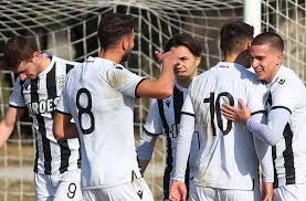 Ο παοκ έκανε πάρτι με τη λαμία, εξασφάλισε ανετότατα την 5η του νίκη στο πρωτάθλημα και πηγαίνει στον βόλο μαζί με 6.000 οπαδούς του για νέα επιτυχία. K19 Paok Bolos 2 0 Photos Video Football Academies