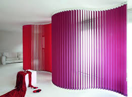 Parmi les possibilités offertes par le store moustiquaire à ouverture coulissante : Stores Californiens Vente Stores Interieurs Nimes Gard Ales Anduze