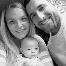 Victoria Messer's Instagram, Twitter & Facebook