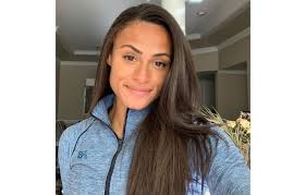 She's a blur of both power and finesse, her technique and form the envy of hurdlers a. Sydney Mclaughlin Age Height Instagram Wiki And Lesser Known Facts