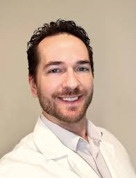 Dr. Marc Arenas, MD, Geriatric Medicine