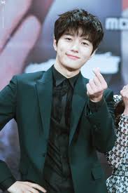 To fans prior to his mandatory enlistment in the south korean marine . 170508 Monarch Master Of The Mask Press Conference C ììê³ ì'ì´ Do Not Crop Or Edit Myungsoo Kim Myung Soo Kim Min Gyu