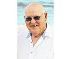 Roger Rohde's Instagram, Twitter & Facebook