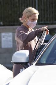 Brian austin inexperienced and sharna burgess are getting fairly severe. Sharna Burgess Leaves 10 Speed Coffee In Calabasas 01 24 2021 Selebs Of World