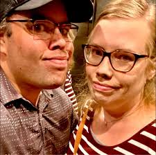 Congratulations! You've encountered a robin—may God remove your pain and  misfortune today 🙏