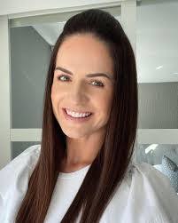 Maxine Mayes's Instagram, Twitter & Facebook