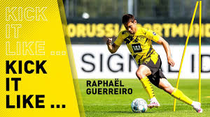 Tons of awesome raphaël guerreiro wallpapers to download for free. Borussia Dortmund Kick It Like Raphael Guerreiro Facebook