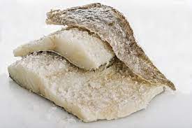 Ecco perché tutte le ricette a base di baccalà possono essere anche a base di stoccafisso. Baccala Sotto Sale Tradizione Natalizia