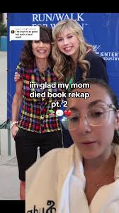 Jenna McCurdy y su libro 'I'm Glad My Mom Died'