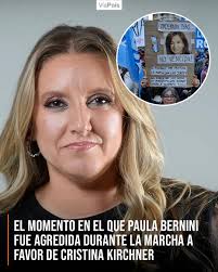 IMPACTANTE VIDEO🔴 La periodista de TN vivió un complicado momento mientras  realizaba un móvil y cubría la marcha. 🔗Mirá el video  https://viapais.ar/BerniniMarchaCFK