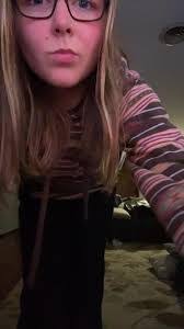 Leah Dennis's Instagram, Twitter & Facebook