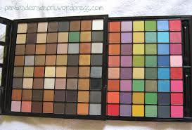 You've seen the nyx cosmetics display at your local store, but which products are the best? Paleta Nyx 112 Cores Beauty And Holiness