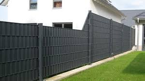 Das tor öffnet und schließt nur für bekannte kontakte. 8 Zaun Ideen Zaun Zaune Aus Polen Gartenzaun