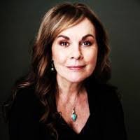 Cassandra Sartor's Instagram, Twitter & Facebook