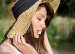 Henrietta Garrison's Instagram, Twitter & Facebook