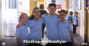 Leyla ile mecnun is a turkish television comedy series. Tozkoparan Su Anda Trt1 Tozkoparan Iskender Dizisi Facebook