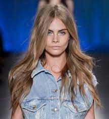 C'est une coloration qui sensibilise particulièrement les cheveux. Passer Au Blond Tout En Nuances Blond Cendre Coloration Cheveux Couleur Cheveux Chatain