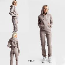 Спортивные костюмы, тренировочные костюмы, летние спортивные костюмы, спортивный комплект шорты + футболка, спортивный комплект шорты + майка. Zhenskij Sportivnyj Kostyum 23049 Kupit Nedorogo