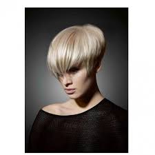 Krótkie blond włosy / short blonde hairstyle. Krotkie Fryzury Z Grzywka Frizura Wallpaper