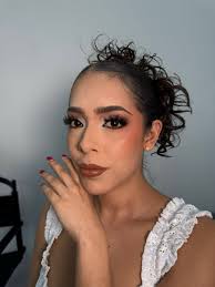 Alondra GarRod Makeup