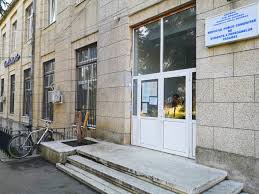 Directorul a angajat un baiat de 15 ani, fără casă! Serviciul De Permise Din FÄƒgÄƒras Inchis Din Cauza Coronaviruslui Buna Ziua Brasov