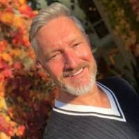 James Hilson's Instagram, Twitter & Facebook