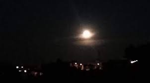 Não estamos numa lua cheia no momento.a próxima lua cheia será de 28 de dezembro de 2020, às 9 horas da, até 30 de dezembro de 2020, às 9 horas da (horário de brasília). Alto Minho Ja Olhou Para O Ceu A Super Lua De Neve Ja Esta A Dar Espetaculo