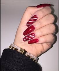 And we think that it's our duty to clarify everything. 26 Simple Yet Chic Acrylic Nail Designs For Christmas 2019 The Glossychic