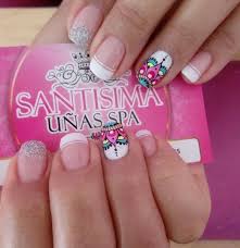 5) uñas de los pies con un diseño diferente de color amarillo con personajes de dibujos animados y animales. Disenos De Unas Para Manos