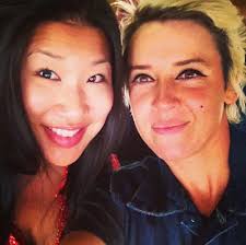 Fashion Travel Journal: 24 Hours Standing