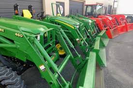 John Deere Vs Kubota 5 Reasons John Deere Is Better Than