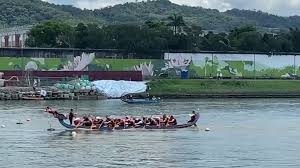 Dragon boat races are held in various taiwan cities such as hsinchu, tainan, taipei, yilan etc. Taiwan Dragon Boat Teams Race In Downsized Festival Video Abc News