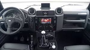 Interior Land Rover Defender Custom Buscar Con Google Land Rover Defender Land Rover Land Rover Defender Interior