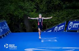 Alexander amos yee is a british professional triathlete and distance runner. Alex Yees Zeiten Im Wachtturm Von Leeds